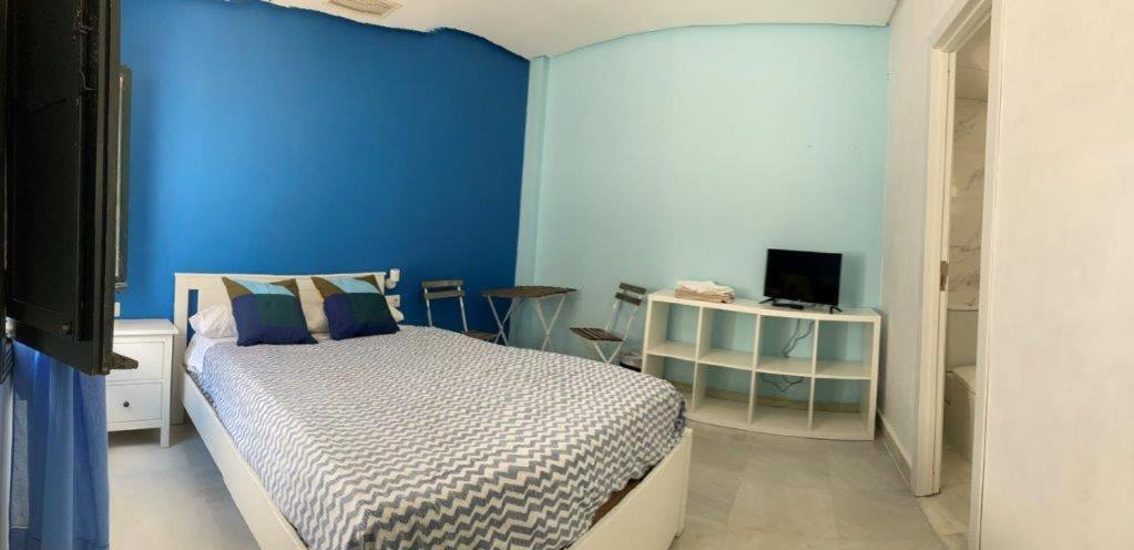 Baobab Hostal Ель-Пуерто-де-Санта-Марія Екстер'єр фото