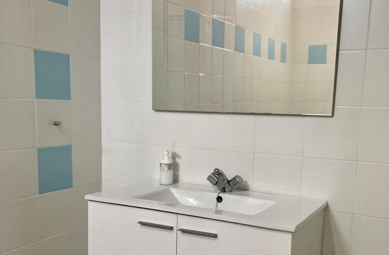Baobab Hostal Ель-Пуерто-де-Санта-Марія Екстер'єр фото